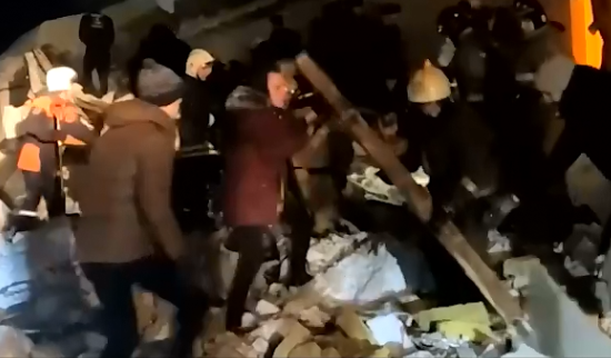 В Новосибирске в разгар вечеринки рухнула крыша кафе