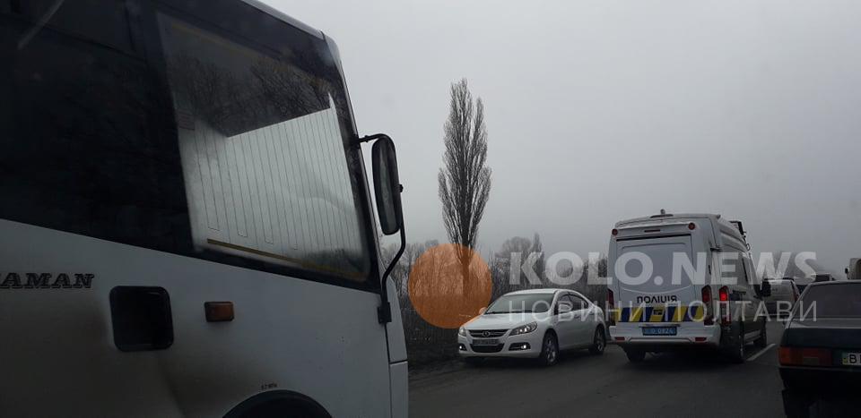 Через протести в Нових Санжарах на дорогах утворилися затори