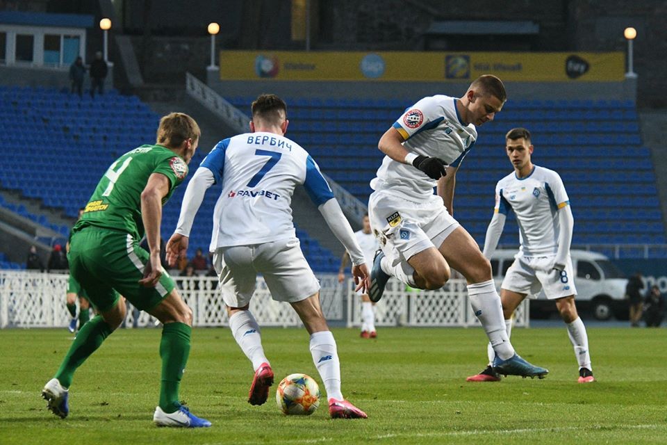 "Динамо" на останніх секундах здобуло перемогу в історичному матчі Прем'єр-ліги України