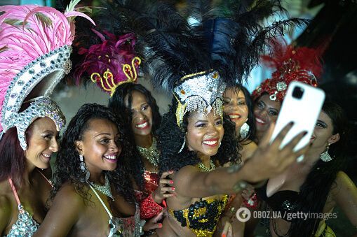 В Бразилии стартовал самый яркий карнавал: фантастические фото