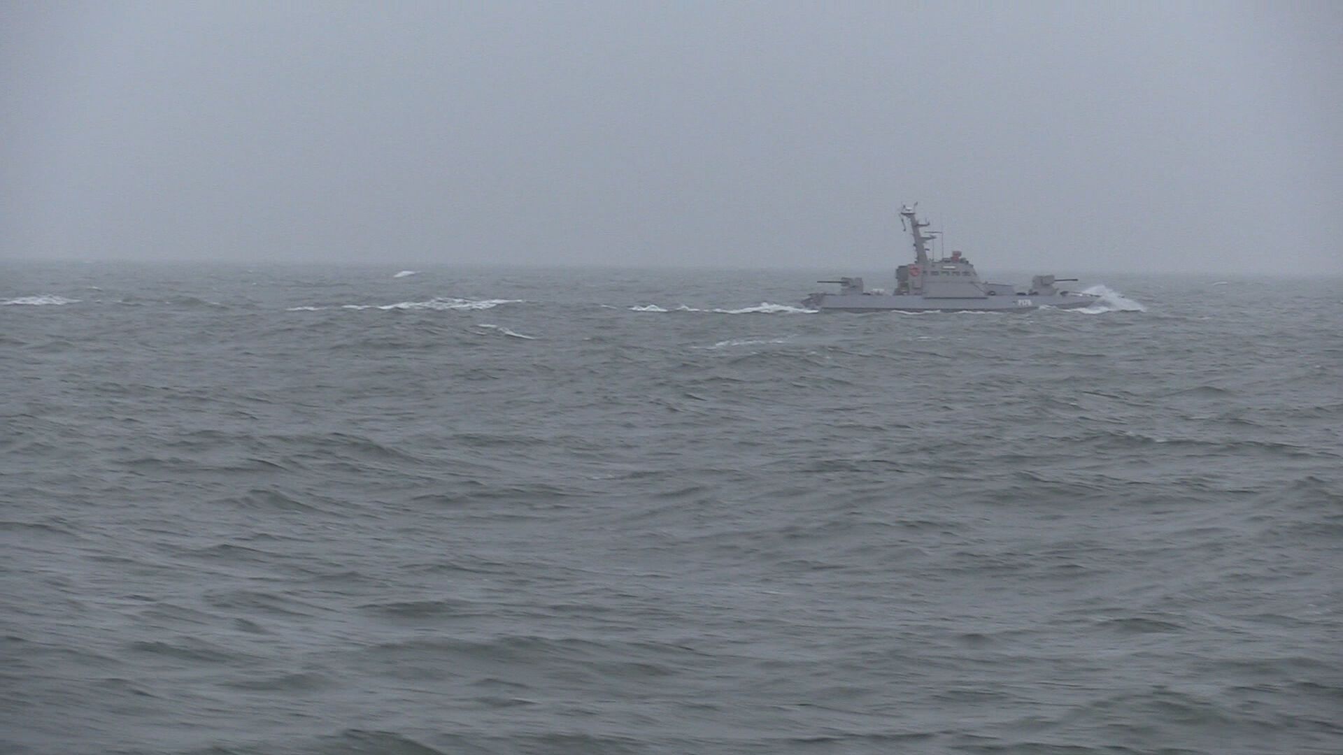 Стрельбы катеров ВМС в Азовском море