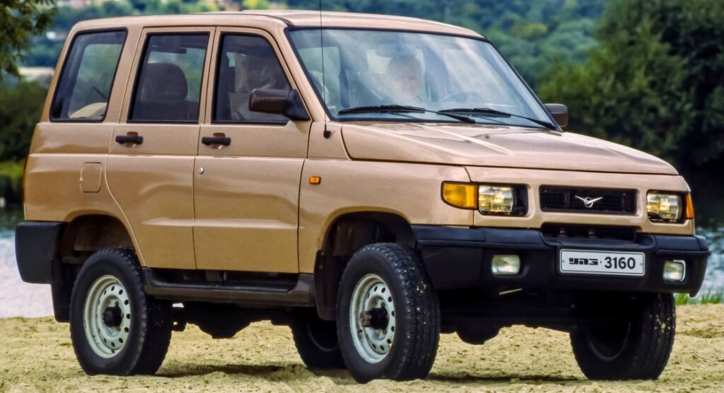 УАЗ 3160 (також відомий як УАЗ Симбир) народився 23 роки тому