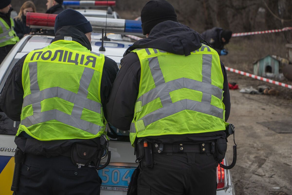 В Киеве мужчину забили до смерти на берегу озера