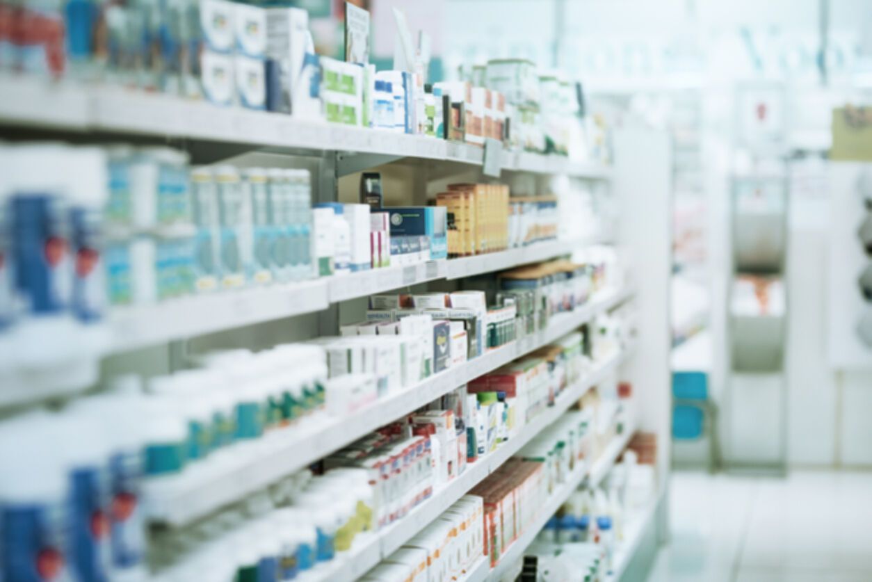 По словам фармацевтов, в украинских аптеках нет очередей и паники