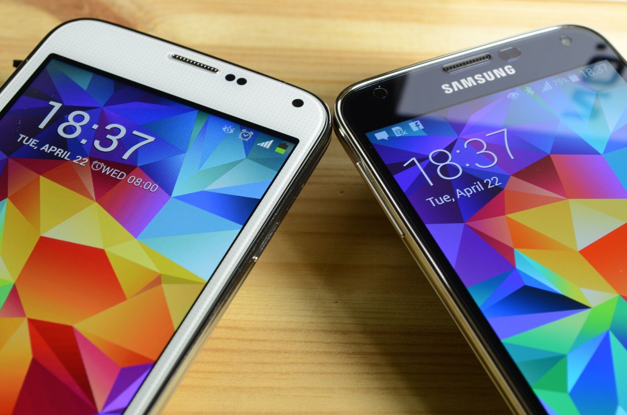 Сеть заполонили поддельные Samsung и Huawei: как распознать обман