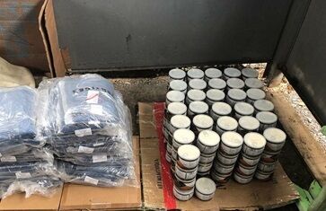На Закарпатской таможне пытались провести 120 банок икры