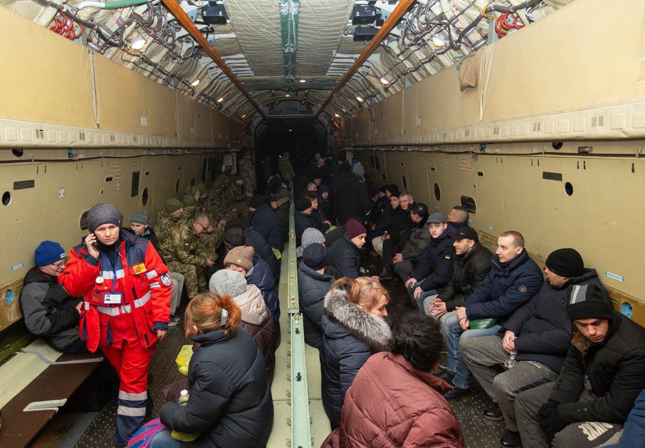 Возвращение пленных украинцев 29 декабря. Иллюстративное фото