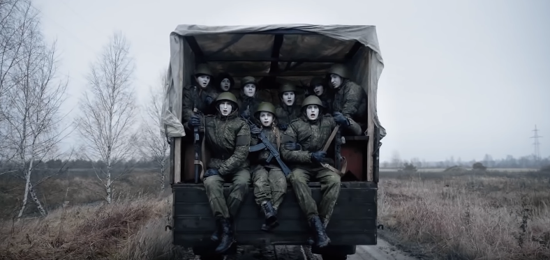 Популярная в РФ группа жестко высмеяла российскую власть в новом клипе