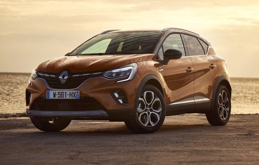 Ранее кроссовер Renault Captur тоже получил гибридную силовую установку