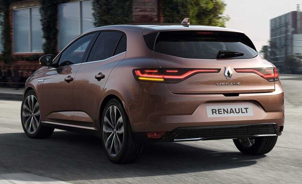 Благодаря светодиодным фонарям Renault Megane 2020 сзади выглядит эффектно