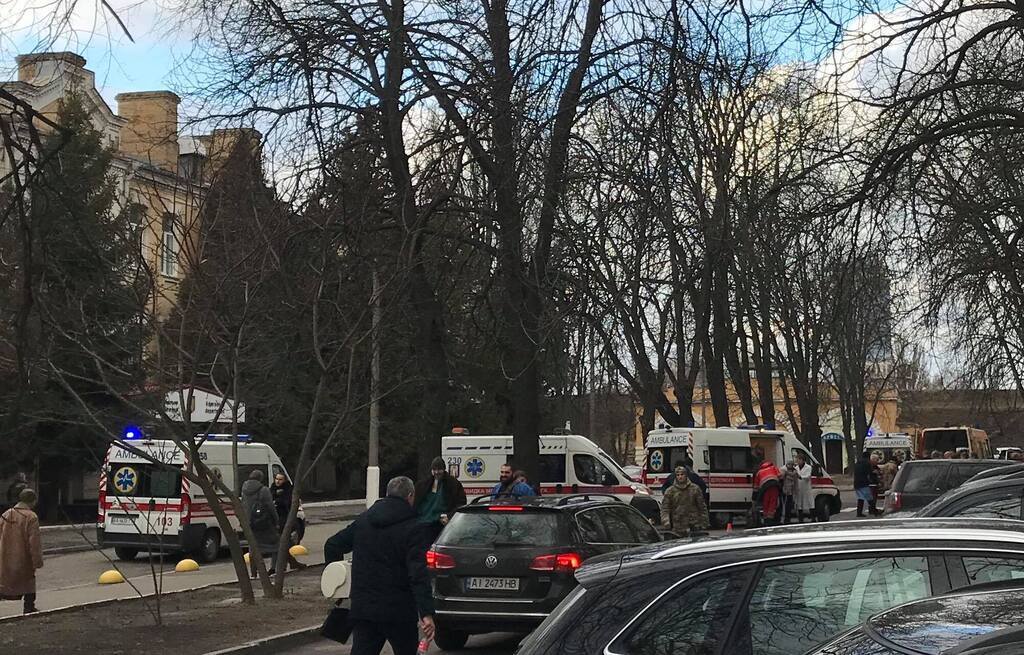 Война продолжается: в Киев прибыл борт с ранеными героями Донбасса