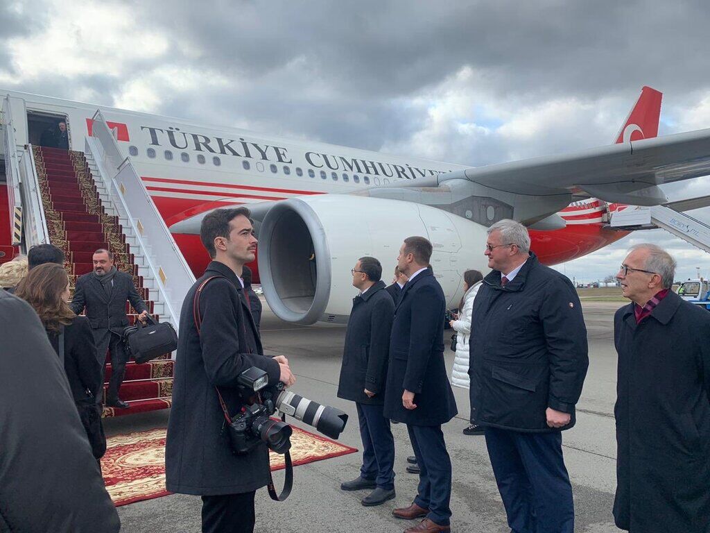 Эрдоган прибыл в Киев