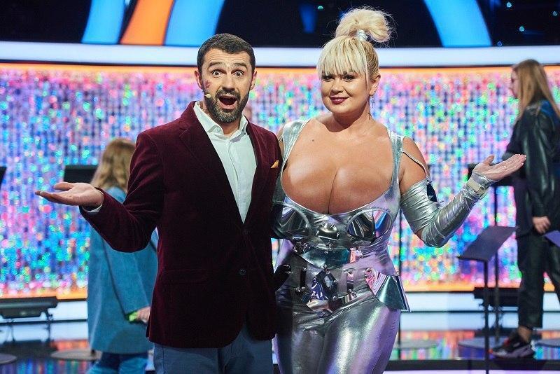 Українка з 13-м розміром грудей на шоу "Хто проти блондинок?"