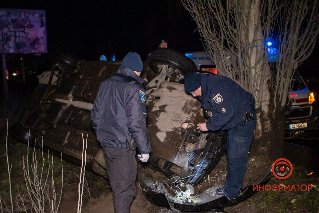 В Днепре произошло серьезное ДТП с переворотом