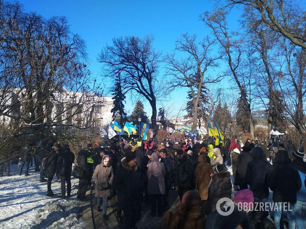 У Києві влаштували акції проти продажу землі в Україні