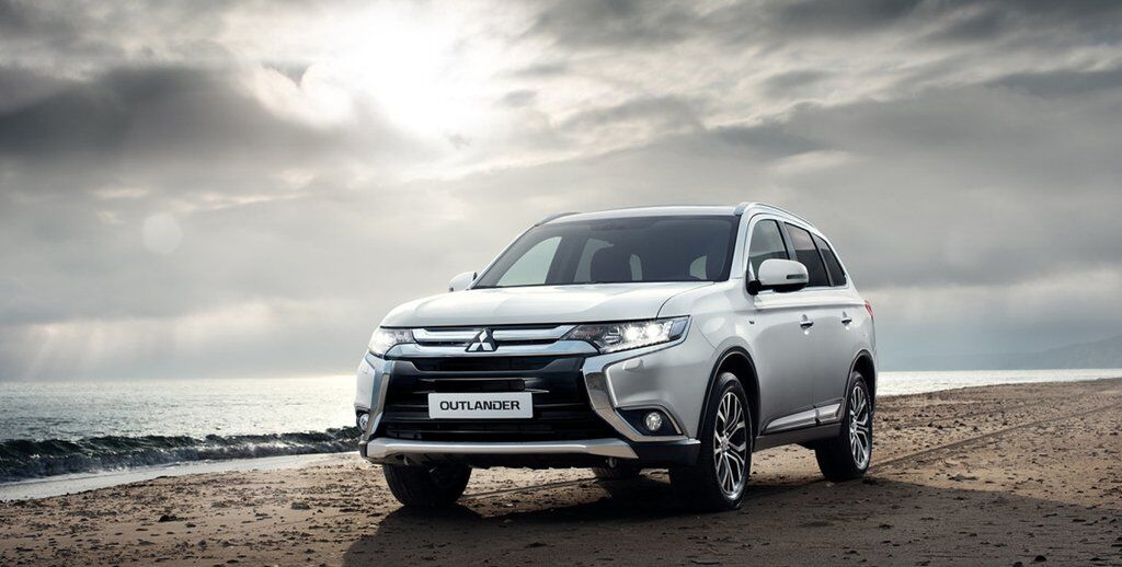 Mitsubishi Outlander поколения дебютировал в 2015 году, а в 2018 подвергся радикальному рестайлингу