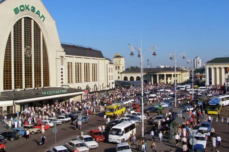 Вокзал Киева в 2000-х годах
