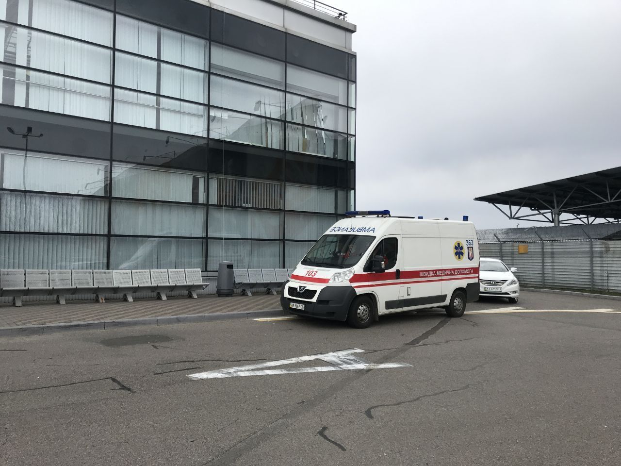 В Борисполь прибыл самолет с вероятно больным на коронавирус