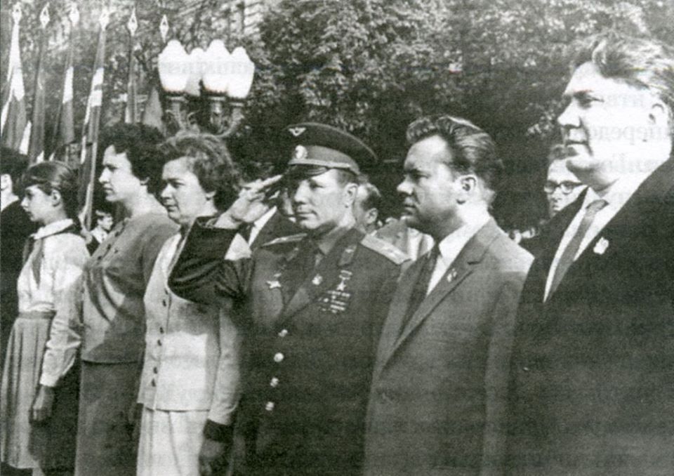 Перший космонавт Юрій Гагарін у Києві у 1966 році