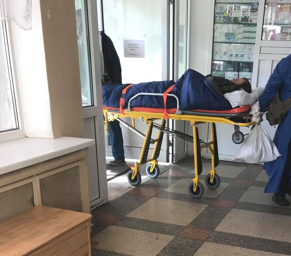 До Києва прибув борт із пораненими з Донбасу: потрібна допомога