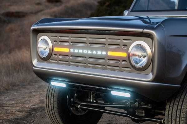 2021 Zero Labs Ford Bronco с карбоновым кузовом имеет светодиодную эмблему Zero Labs