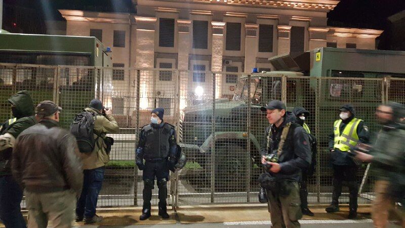 Як охороняють посольство РФ в Києві