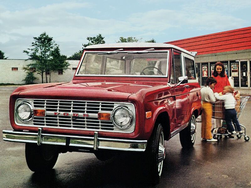 Ориниальный Ford Bronco первого поколения выпускался с 1966 по 1977 год