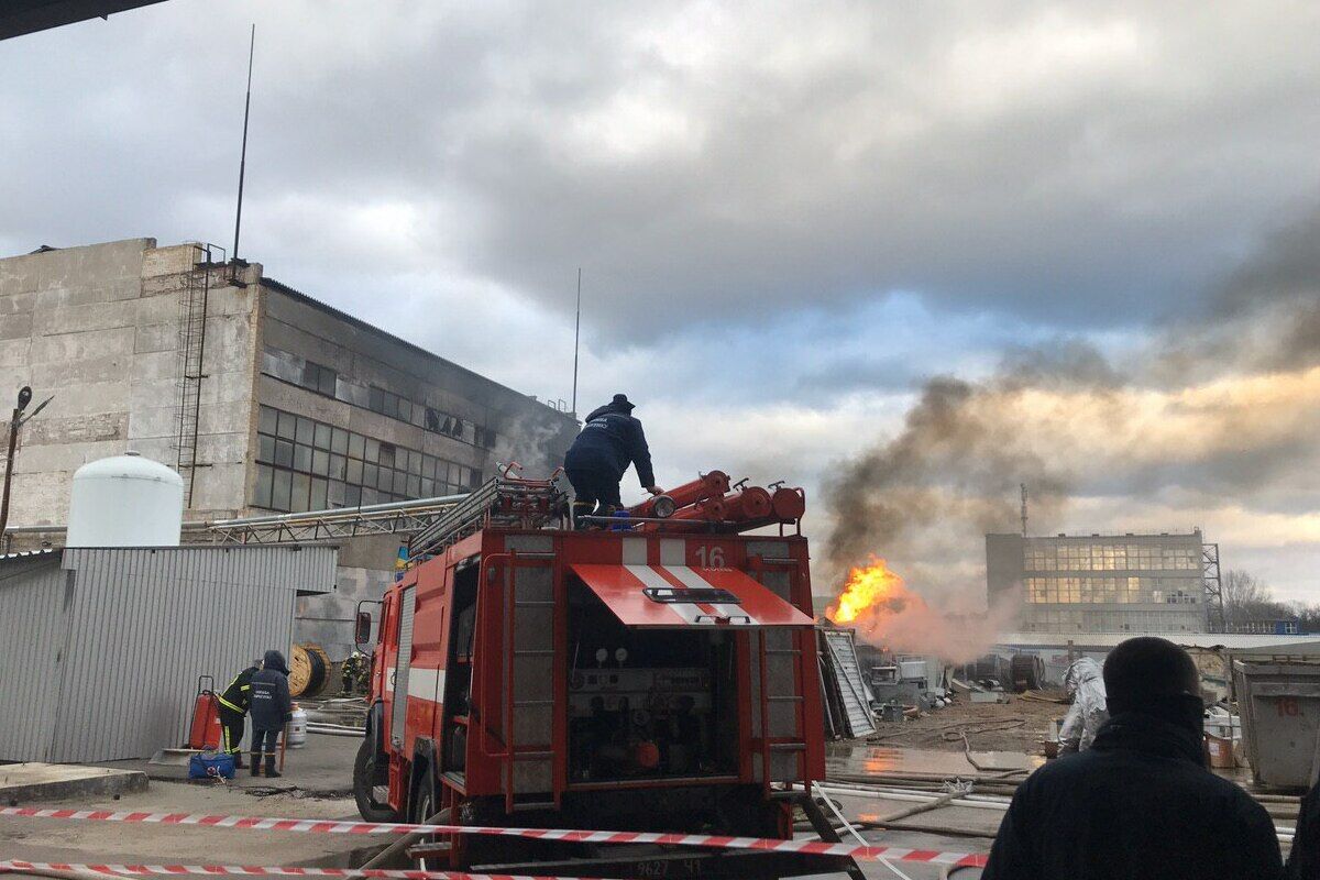 Пожар на заводе "Радикал"