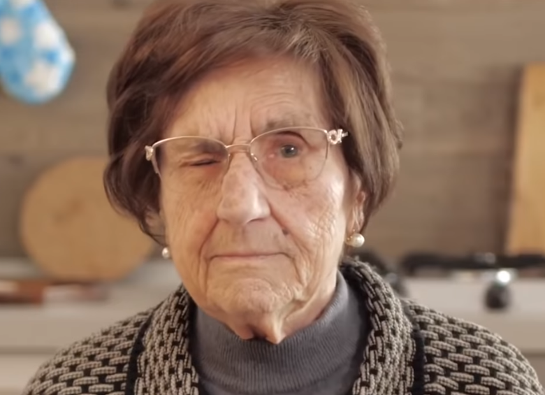 Итальянская бабушка порвала сеть видео "I consigli di nonna"