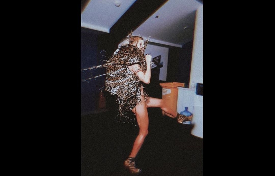 Лобода розлютила мережу шпагатом в вульгарному вбранні