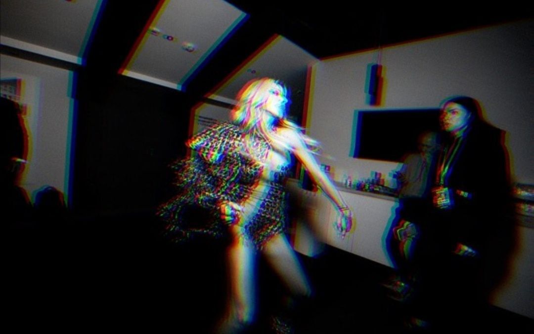 Лобода розлютила мережу шпагатом в вульгарному вбранні