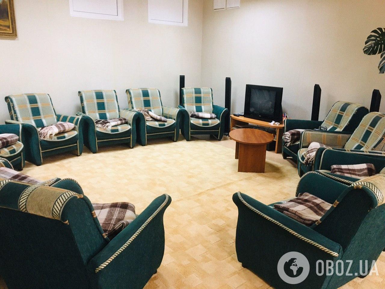 Спілкування з психологом проходить як колективно, так і тет-а-тет