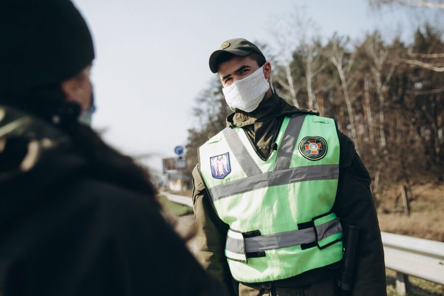 Робота поліцейських та нацгвардійців у Києві під час пандемії коронавірусу