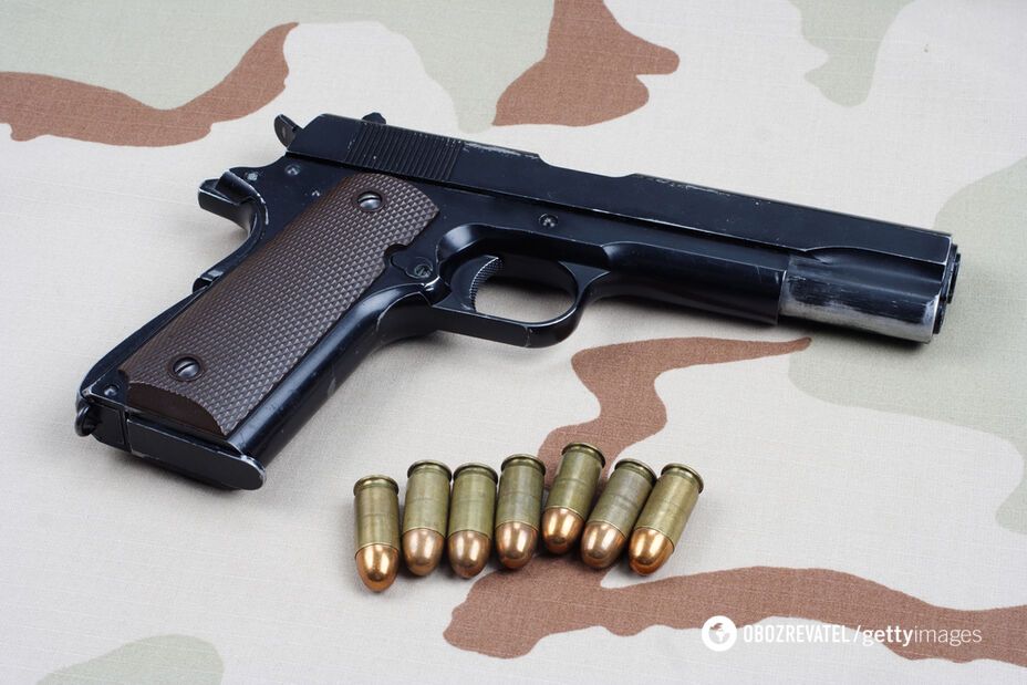 Українцям хочуть дозволити продаж зброї: як це буде та чи є ризики