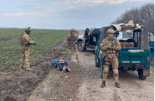 На Харківщині правоохоронці виявили масштабну схему контрабанди до Росії товарів військового призначення