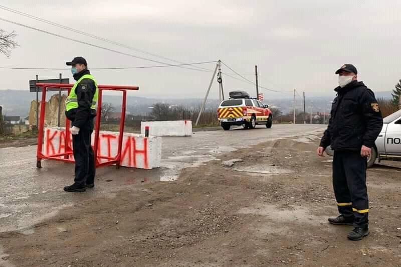 У селах дезінфікують вулиці