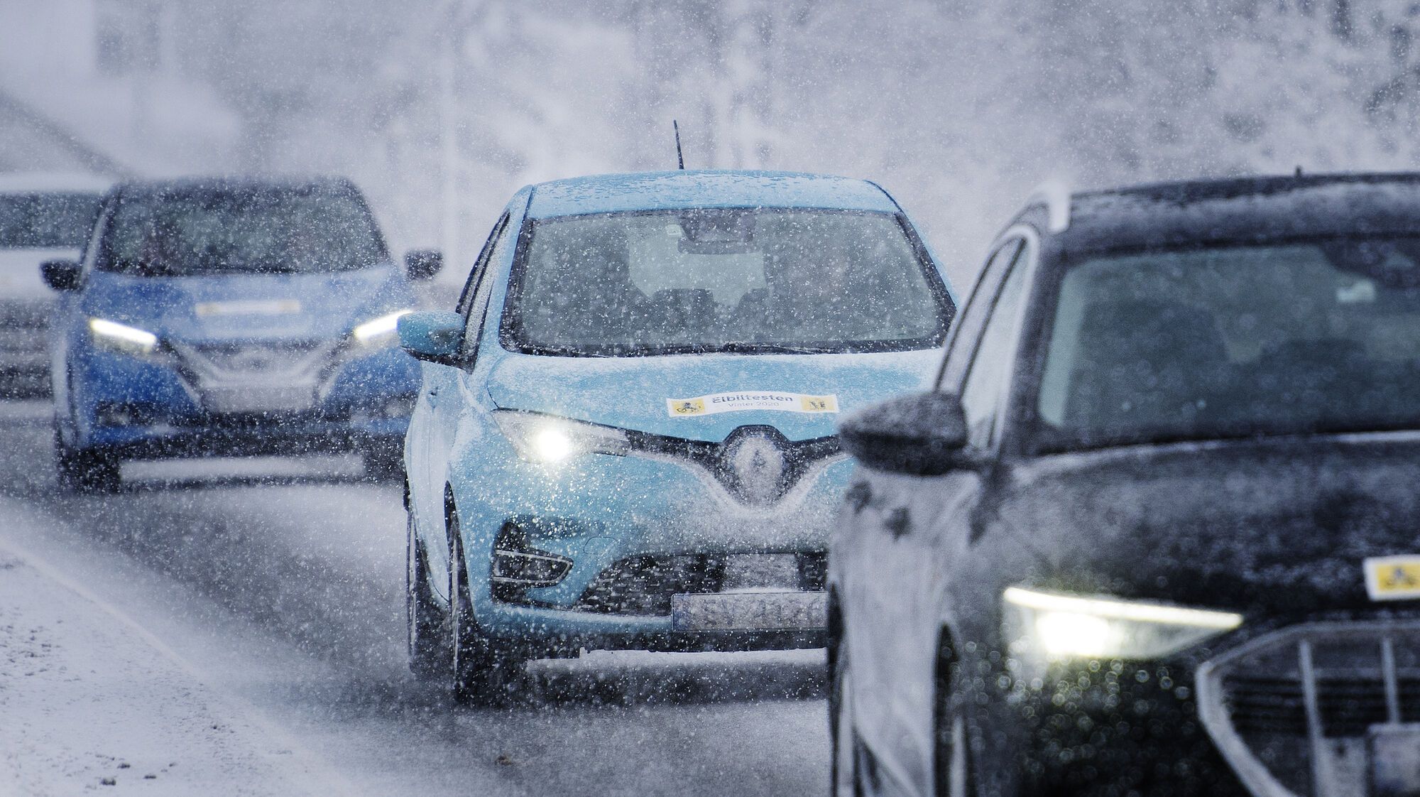 20 електрокарів загнали у сніг та мороз: скільки вони протрималися