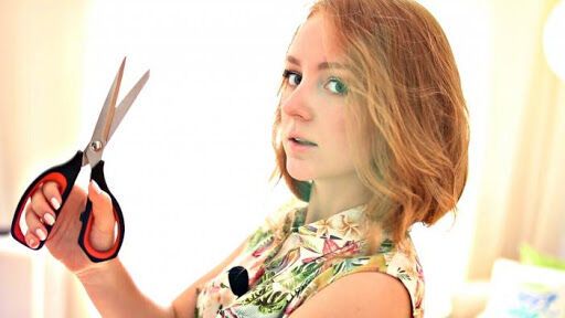 Не используйте для стрижки канцелярские ножницы