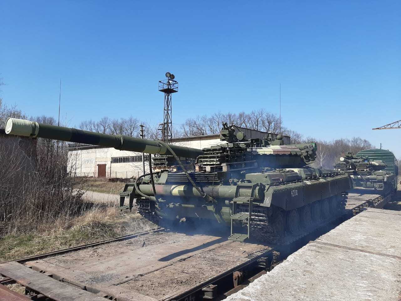 ЗСУ отримали нові танки Т-64