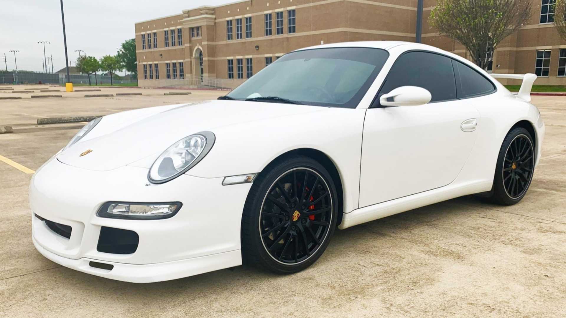Centro 911 создали на базе Porsche 911 Carrera S