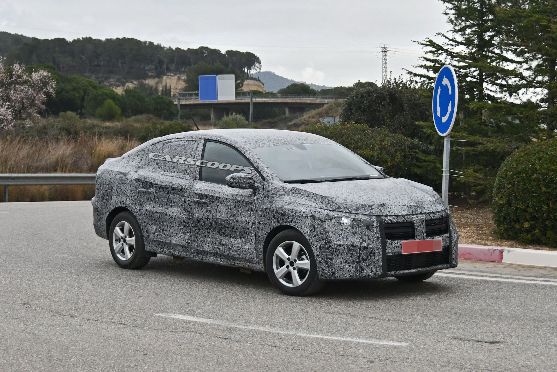 На даний момент Renault Logan тестують як прототип