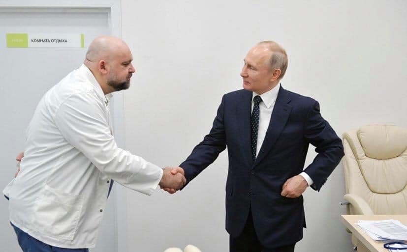 Владимир Путин на встрече с врачом Комунарки