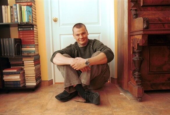 Нашли избитым и с посиневшим лицом: что кроется за загадочной смертью Галкина из "Мастера и Маргариты"