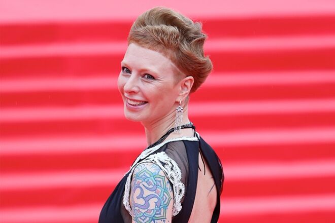 Амалия Мордвинова на красной дорожке