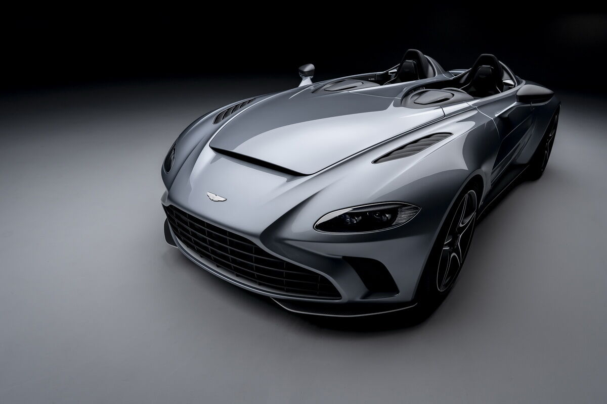 Aston Martin V12 Speedster оцінили в 980 тисяч доларів