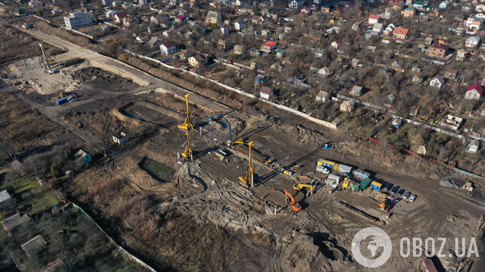 Тут ще належить будувати міст