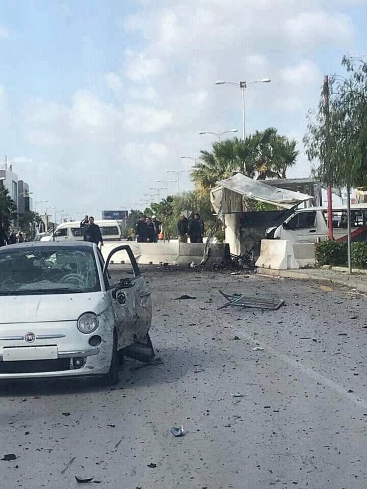 Теракт возле посольства США в Тунисе