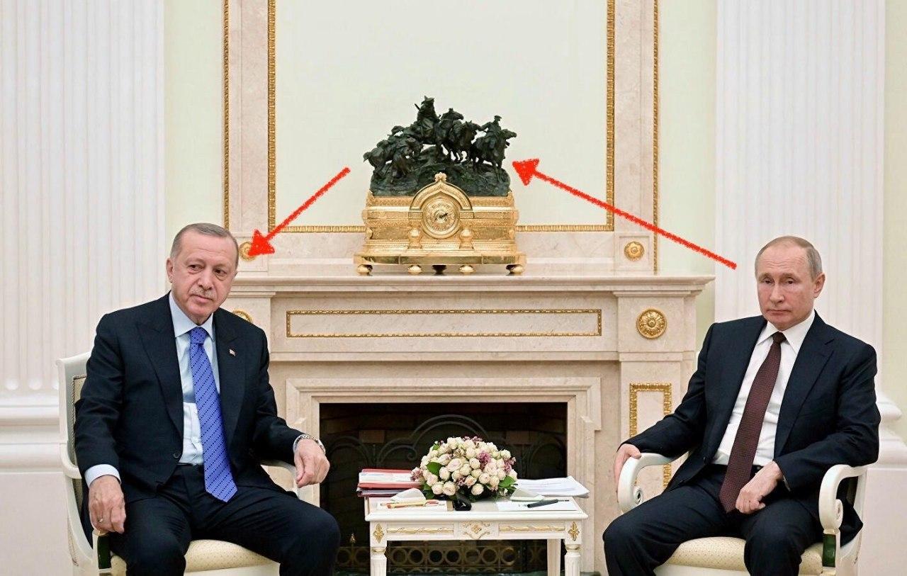 Путин провел беседу с Эрдоганом под часами "Переход через Балканы"