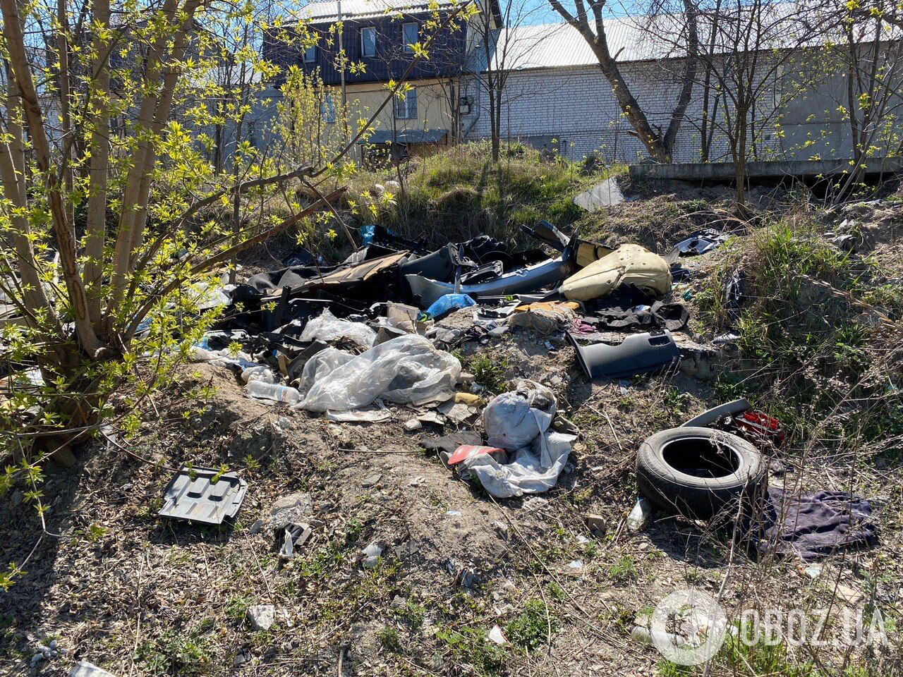 Грязь и мусор в Днепровском районе Киева