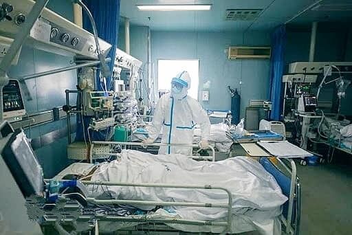 Український медик наочно показав відмінність лікарень України та Італії. Фото